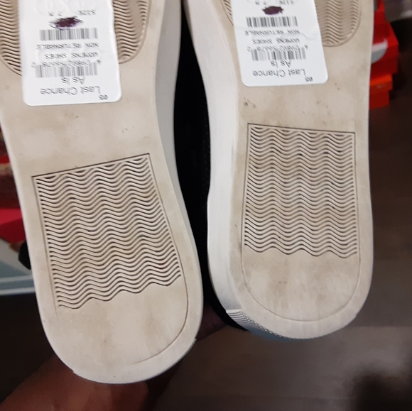 Steve Madden - Picture 3 of 7